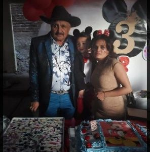 Meet your Posher, Adriana